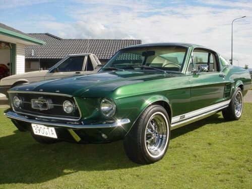 Ford-Mustang-Fastback-GTA-dark-moss-green-1967-03CDC593121707J.jpeg