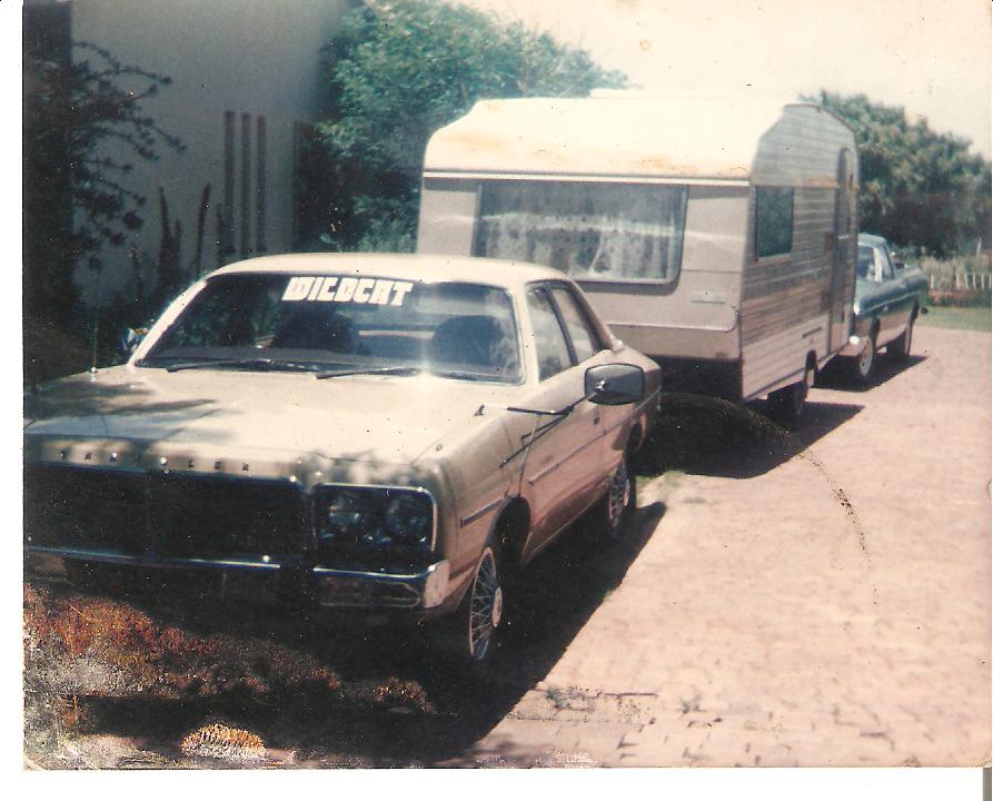 Caravan Chrysler.jpg