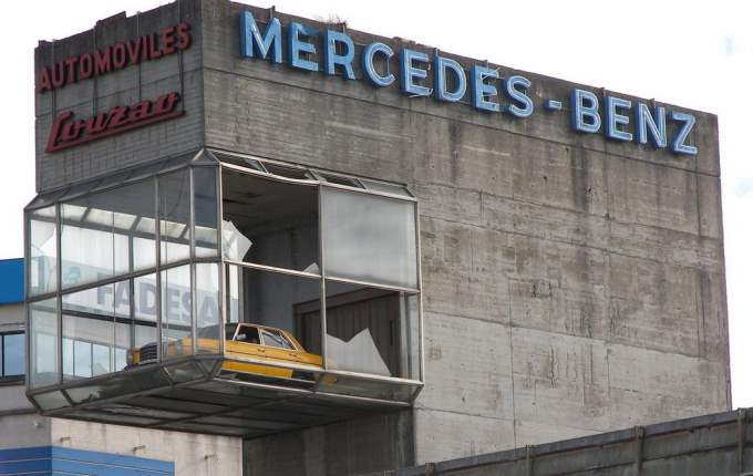SHOCKING-IMAGES-These-Dealerships-Ran-Out-Of-Business-Left-Brand-New-Vehicles-TO-ROT-6.jpg
